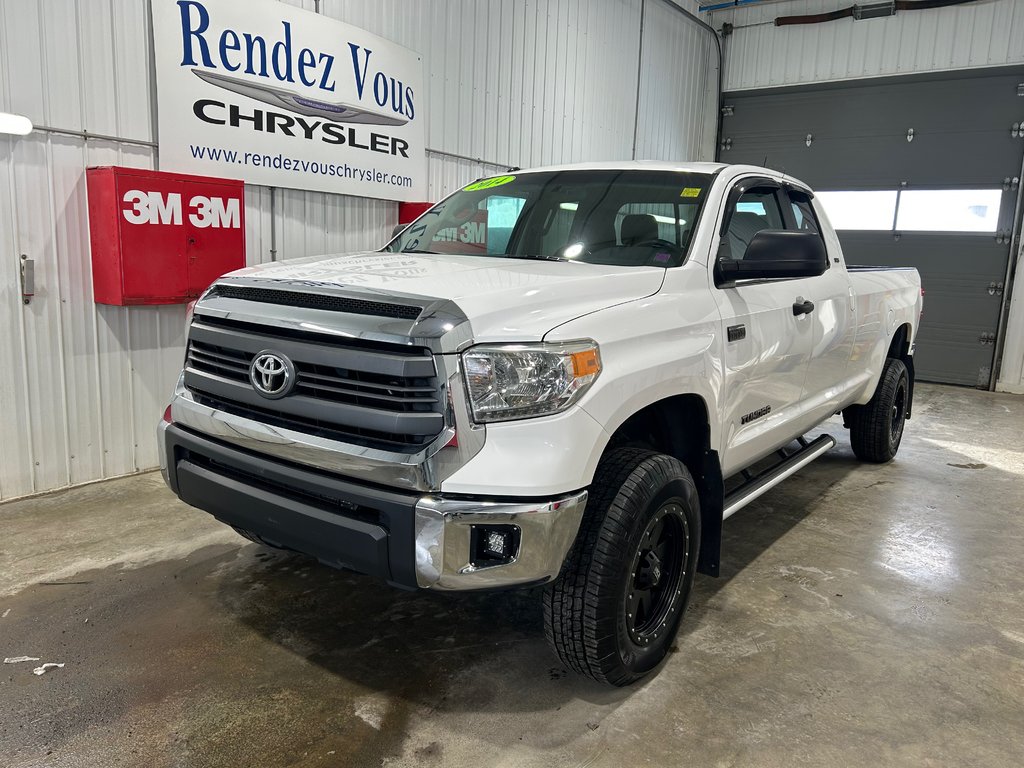 Toyota Tundra SR 2014 à Grand-Sault et Edmunston, Nouveau-Brunswick - 1 - w1024h768px