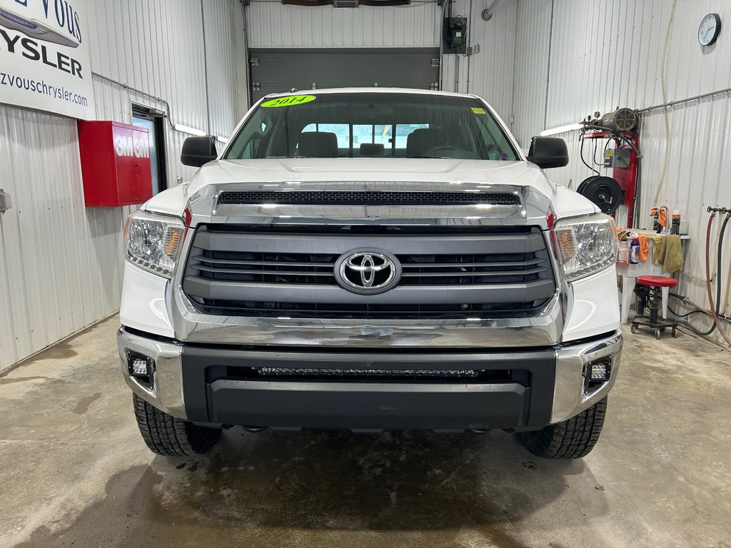 Toyota Tundra SR 2014 à Grand-Sault et Edmunston, Nouveau-Brunswick - 2 - w1024h768px