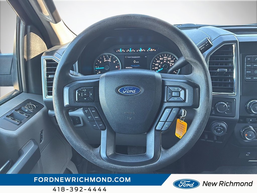 2016 Ford F-150 Cab SuperCrew 4RM 157 po XLT in New Richmond, Quebec - 12 - w1024h768px