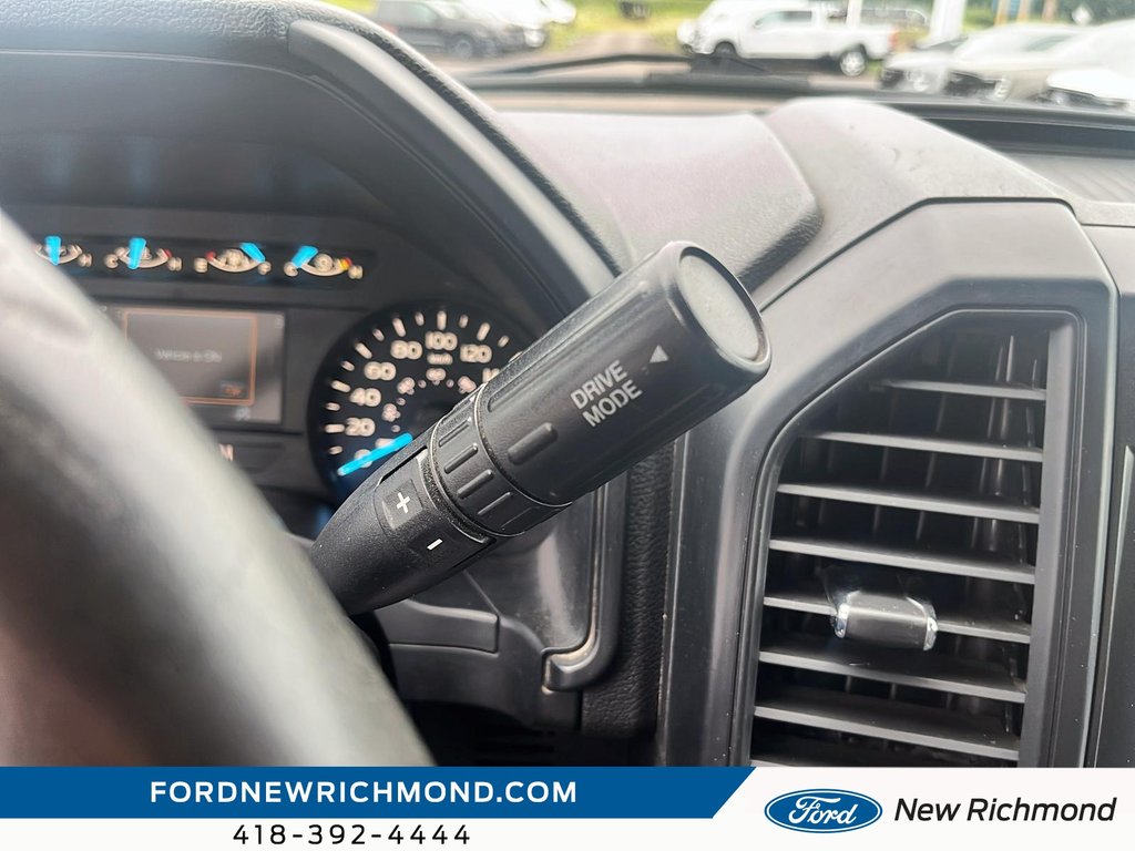 Ford F-150 XL cabine SuperCrew 4RM caisse de 5,5 pi STX 2018 à New Richmond, Québec - 14 - w1024h768px
