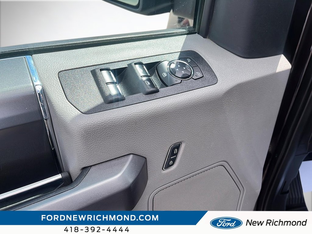 Ford F-150 XLT cabine SuperCrew 4RM caisse de 5,5 pi 2019 à New Richmond, Québec - 9 - w1024h768px