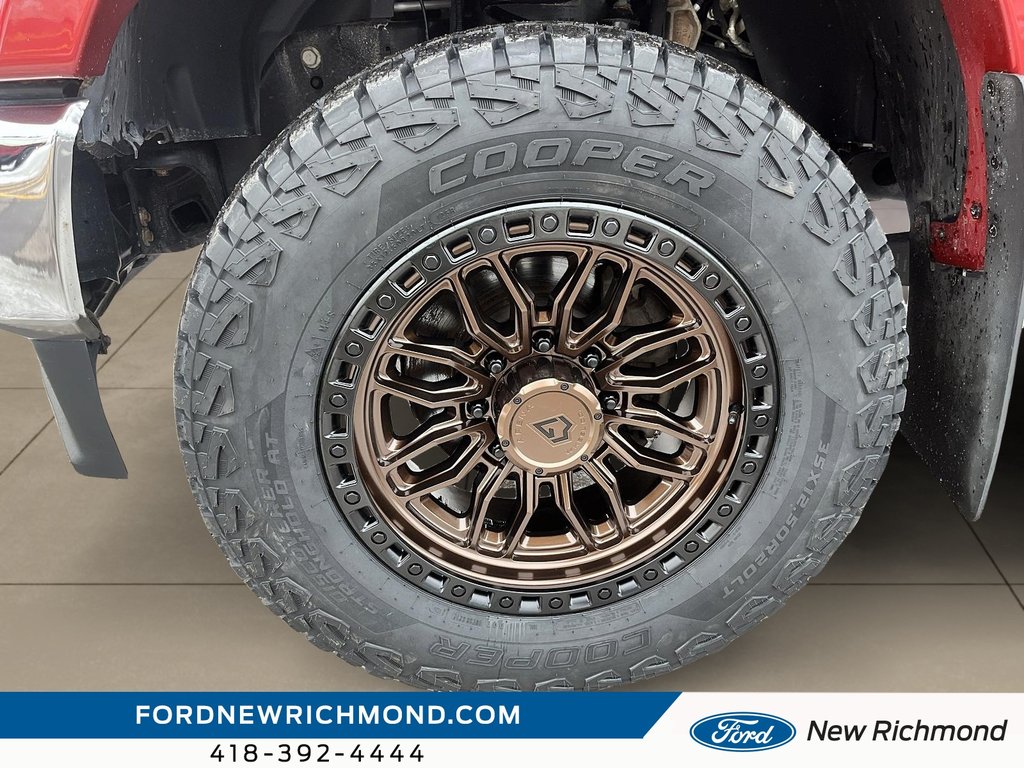 Ford Super Duty F-350 SRW King Ranch cabine 6 places 4RM caisse de 6,75 pi 2023 à New Richmond, Québec - 22 - w1024h768px