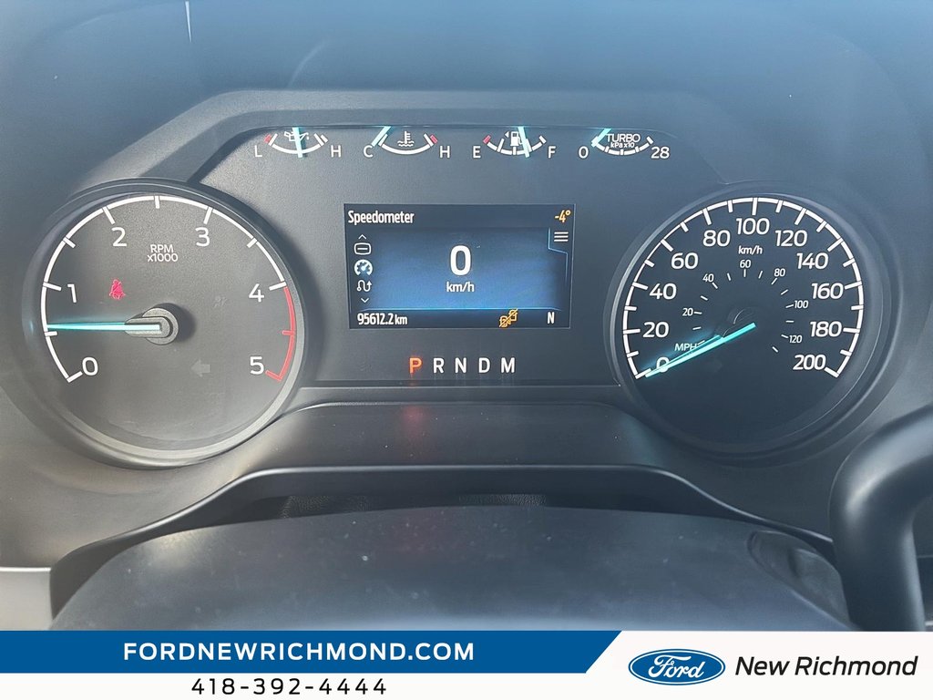 Ford Super Duty F-450 DRW XLT cabine 6 places 4RM caisse de 8 pi 2023 à New Richmond, Québec - 26 - w1024h768px