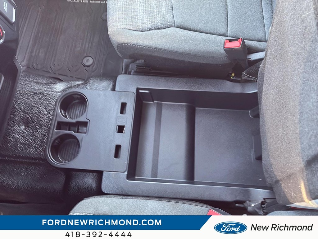 Ford Super Duty F-450 DRW XLT cabine 6 places 4RM caisse de 8 pi 2023 à New Richmond, Québec - 34 - w1024h768px