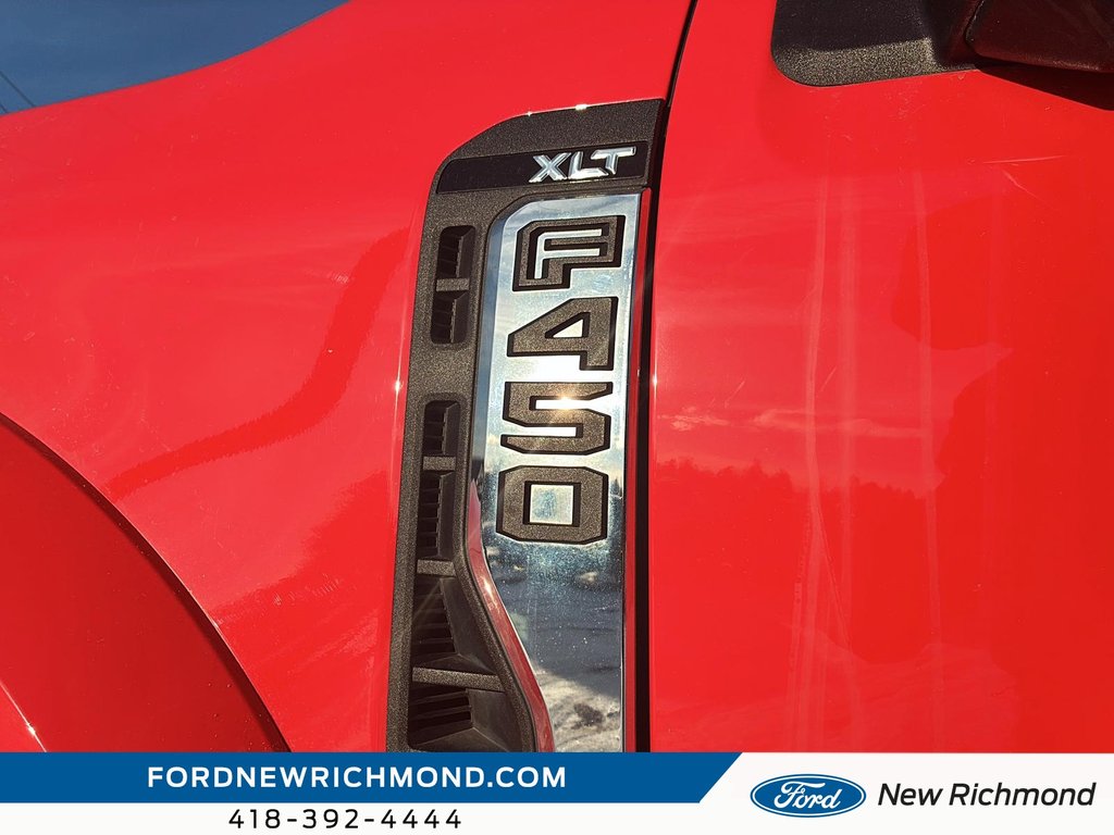 Ford Super Duty F-450 DRW XLT cabine 6 places 4RM caisse de 8 pi 2023 à New Richmond, Québec - 7 - w1024h768px
