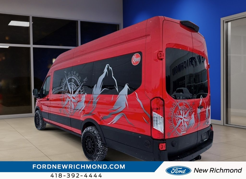 2025 Ford Transit T-250 EL TI toit surélevé 148 po PNBV de 9 070 lb in New Richmond, Quebec - 8 - w1024h768px