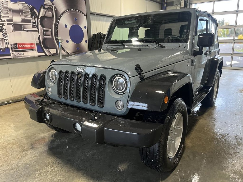 Jeep Wrangler 4 RM 2 portes Sport 2015 à New Richmond, Québec - 1 - w1024h768px