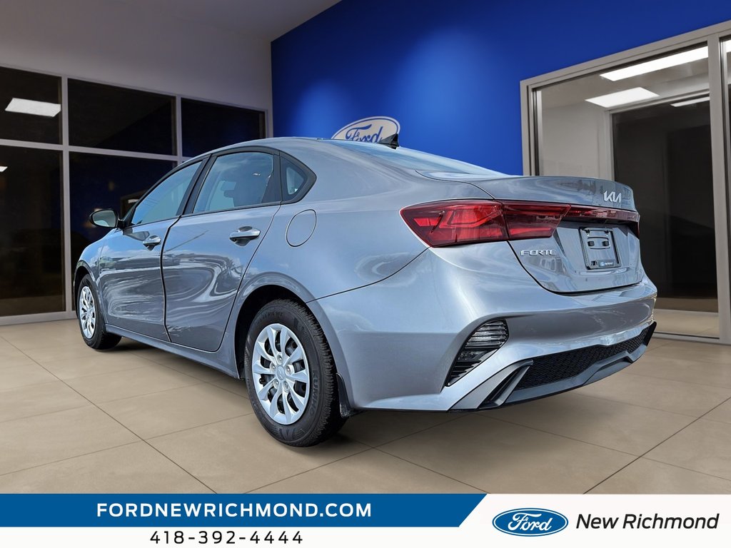 Kia Forte LX IVT 2024 à New Richmond, Québec - 5 - w1024h768px