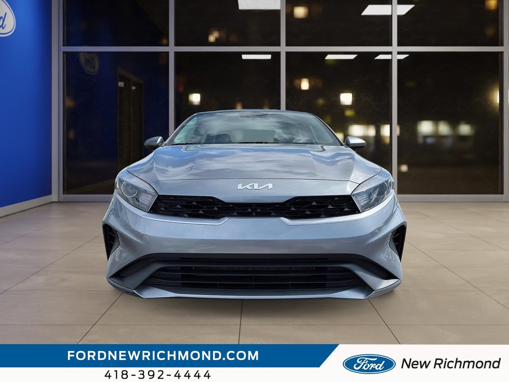 Kia Forte LX IVT 2024 à New Richmond, Québec - 3 - w1024h768px