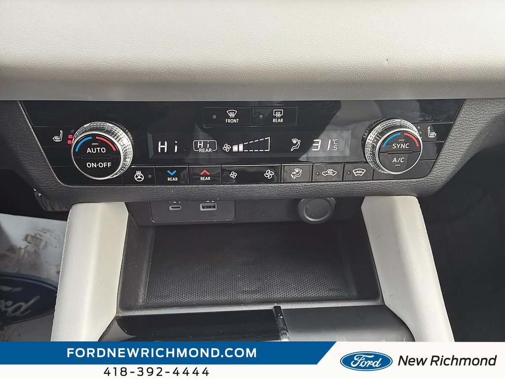 Mitsubishi Outlander SEL S-AWC 2023 à New Richmond, Québec - 32 - w1024h768px