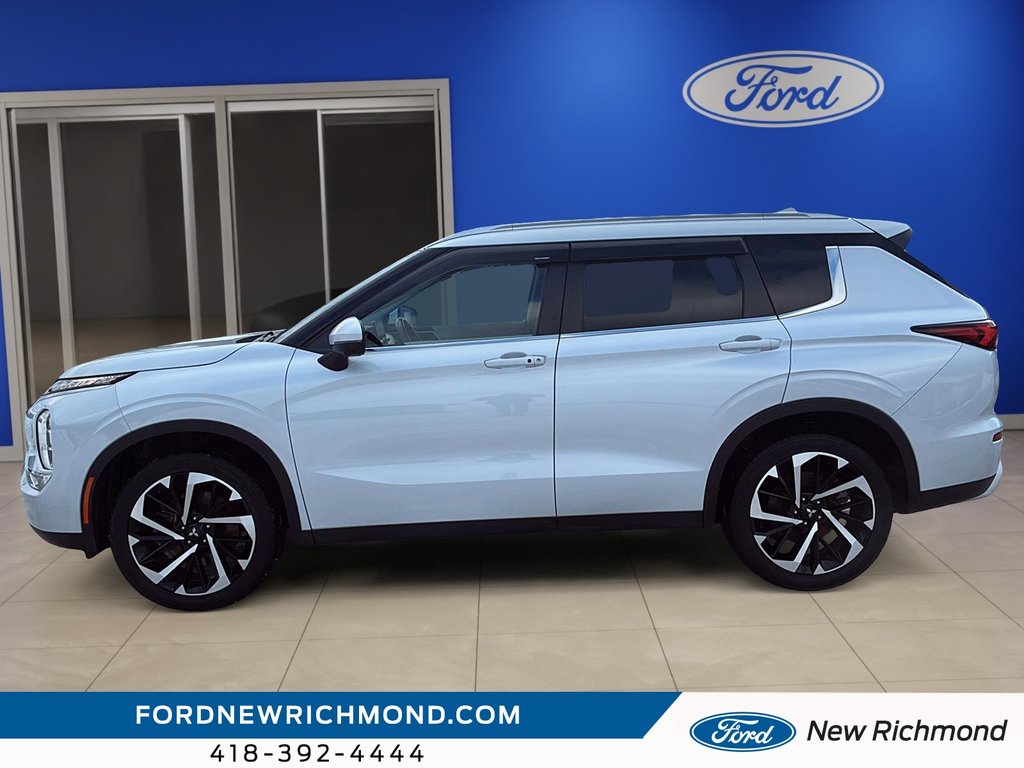 Mitsubishi Outlander SEL S-AWC 2023 à New Richmond, Québec - 10 - w1024h768px