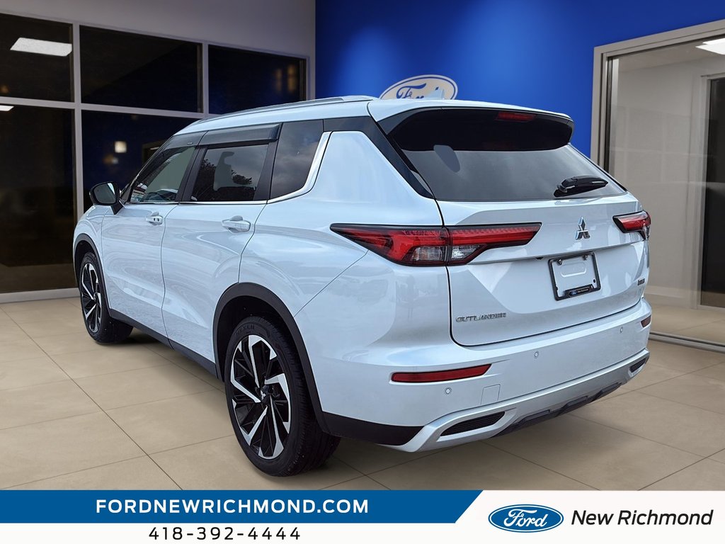 Mitsubishi Outlander SEL S-AWC 2023 à New Richmond, Québec - 8 - w1024h768px