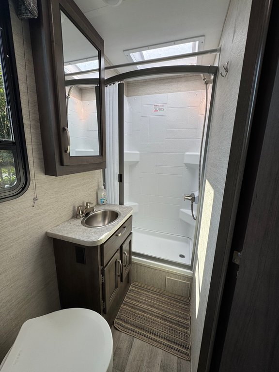 2022 Chevrolet Express Commercial Cutaway CLASSE C JAYCO REDHAWK SE 22C in Richmond, Quebec - 34 - w1024h768px
