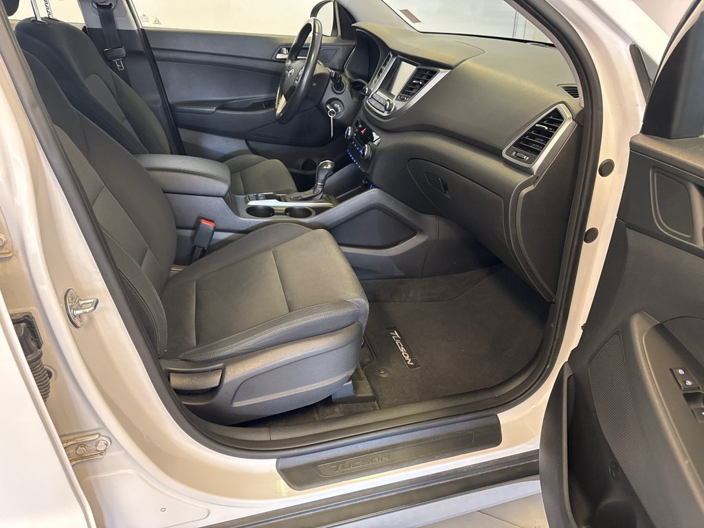 Hyundai Tucson AWD *BAS KILOMÉTRAGE + TRÈS BEAU VÉHICULE* 2018 à Richmond, Québec - 19 - w1024h768px