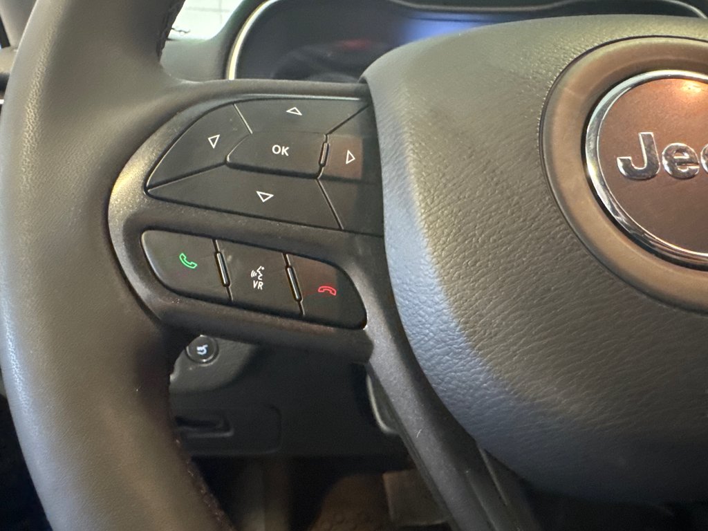 Jeep Cherokee Trailhawk Elite *TRÈS BAS KILOMÉTRAGE* 2022 à Richmond, Québec - 31 - w1024h768px