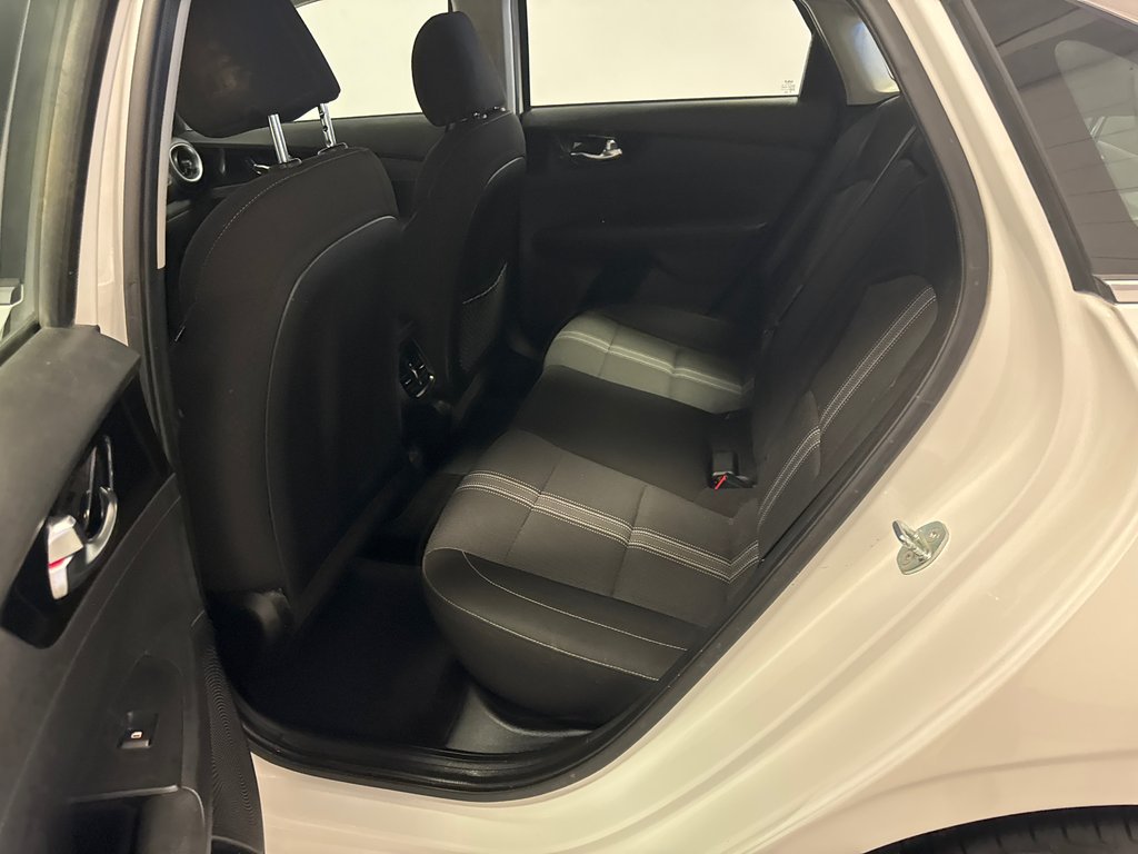 Kia Forte EX+ *TRÈS BEAU VÉHICULE* 2023 à Richmond, Québec - 16 - w1024h768px