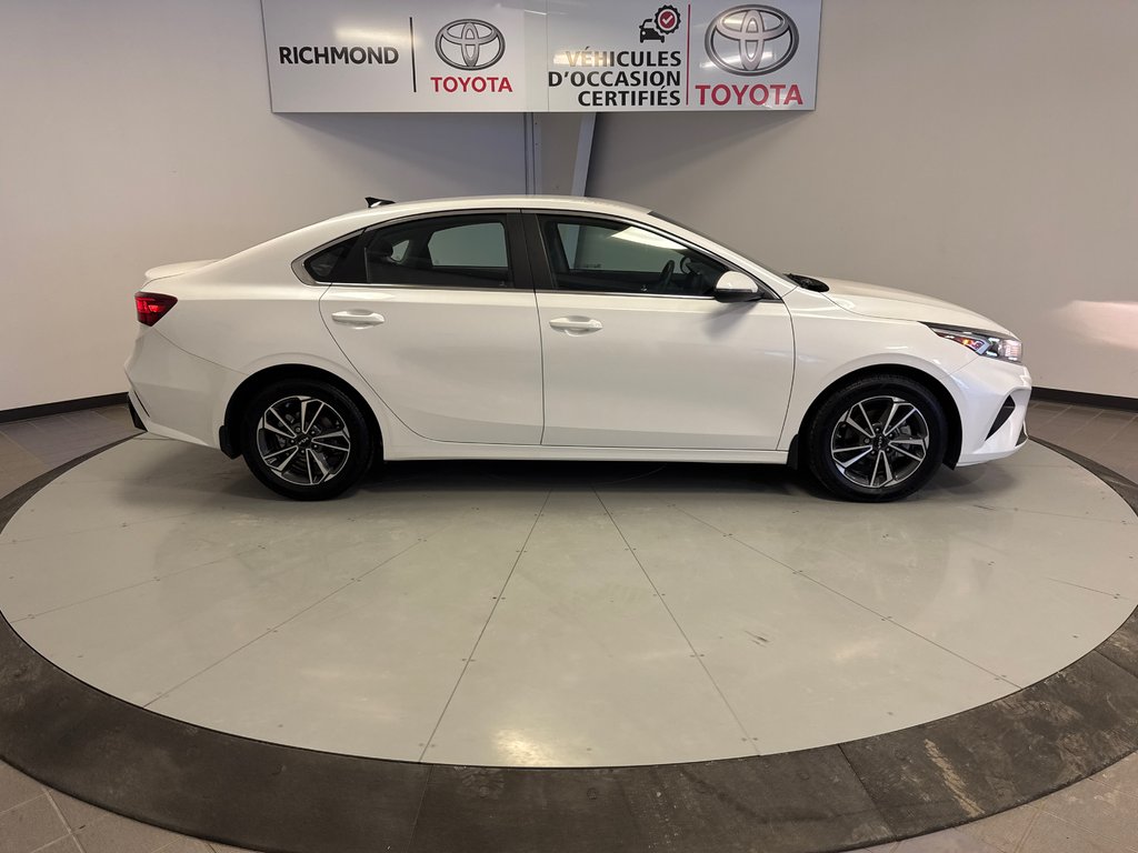 Kia Forte EX+ *TRÈS BEAU VÉHICULE* 2023 à Richmond, Québec - 10 - w1024h768px