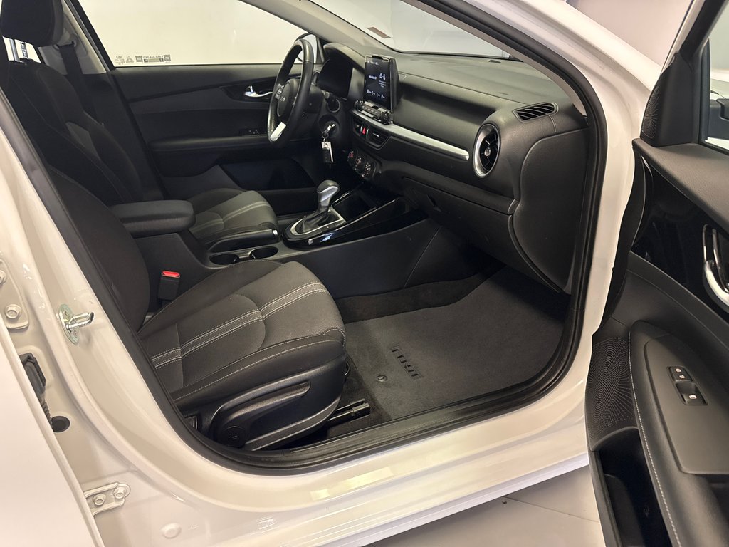 Kia Forte EX+ *TRÈS BEAU VÉHICULE* 2023 à Richmond, Québec - 18 - w1024h768px