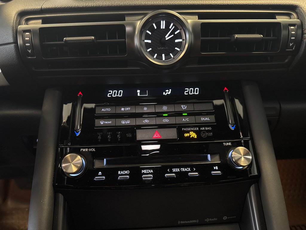 2024 Lexus IS 300 AWD *TRÈS BEAU VÉHICULE* in Richmond, Quebec - 24 - w1024h768px