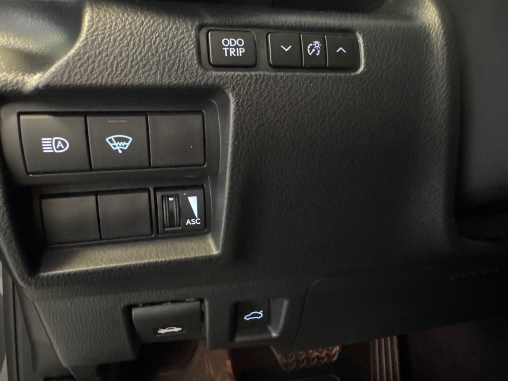 2024 Lexus IS 300 AWD *TRÈS BEAU VÉHICULE* in Richmond, Quebec - 30 - w1024h768px
