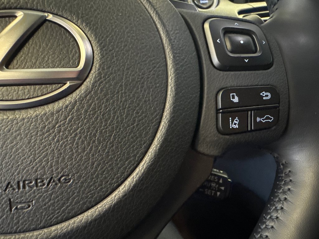 2024 Lexus IS 300 AWD *TRÈS BEAU VÉHICULE* in Richmond, Quebec - 29 - w1024h768px
