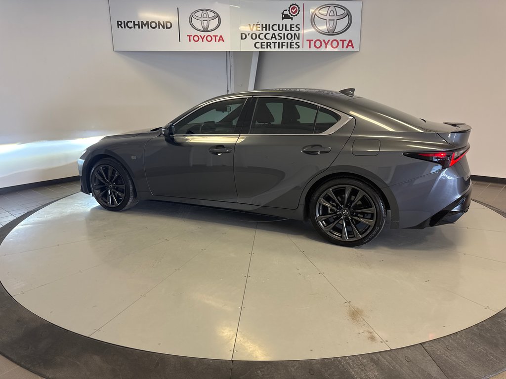 2024 Lexus IS 300 AWD *TRÈS BEAU VÉHICULE* in Richmond, Quebec - 5 - w1024h768px