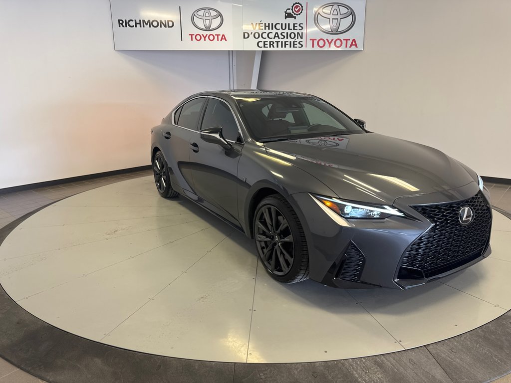 2024 Lexus IS 300 AWD *TRÈS BEAU VÉHICULE* in Richmond, Quebec - 13 - w1024h768px