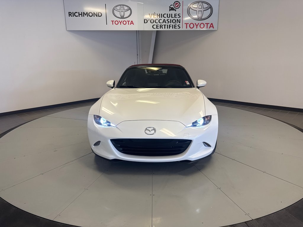 Mazda MX-5 GT 6 VITESSES *SEULEMENT 7,200 KM* 2018 à Richmond, Québec - 13 - w1024h768px