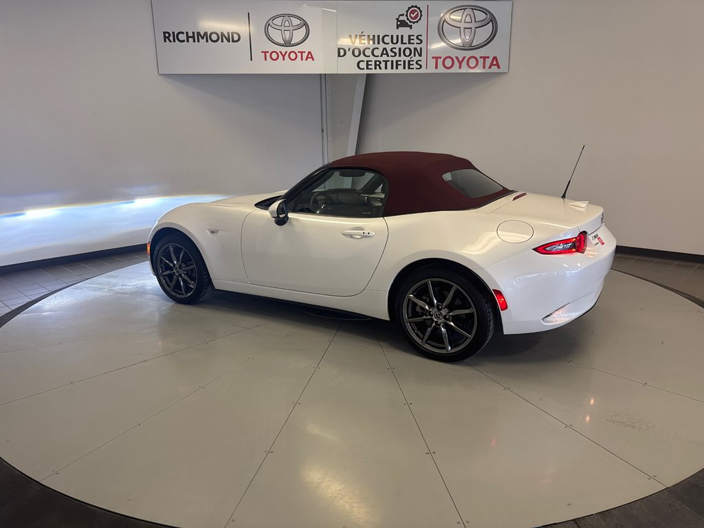 Mazda MX-5 GT 6 VITESSES *SEULEMENT 7,200 KM* 2018 à Richmond, Québec - 5 - w1024h768px