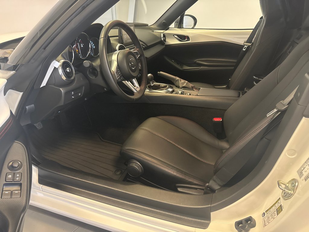 Mazda MX-5 GT 6 VITESSES *SEULEMENT 7,200 KM* 2018 à Richmond, Québec - 14 - w1024h768px