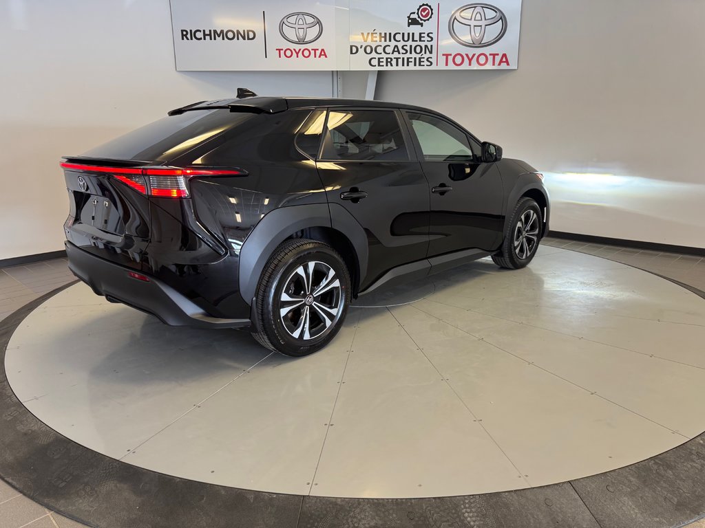 2024 Toyota BZ4X LE FWD *DÉMONSTRATEUR* in Richmond, Quebec - 9 - w1024h768px