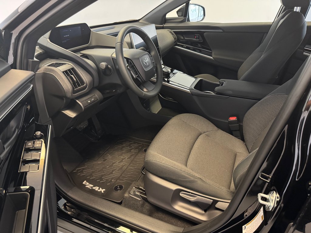 2024 Toyota BZ4X LE FWD *DÉMONSTRATEUR* in Richmond, Quebec - 15 - w1024h768px