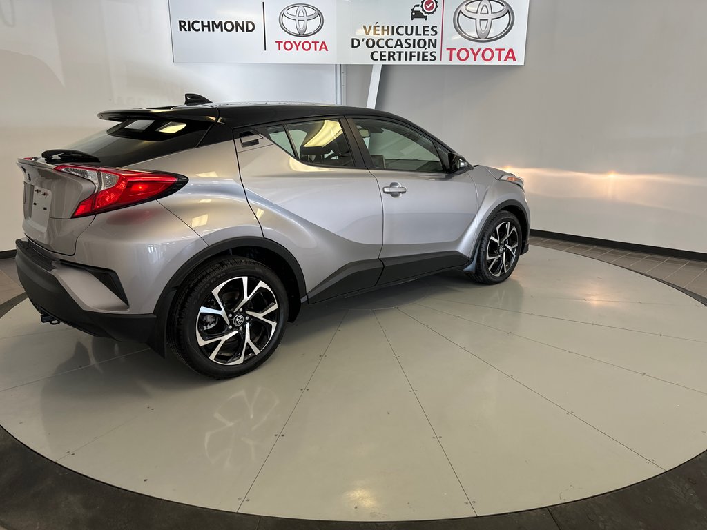 C-HR XLE PREMIUM 2019 à Richmond, Québec - 9 - w1024h768px