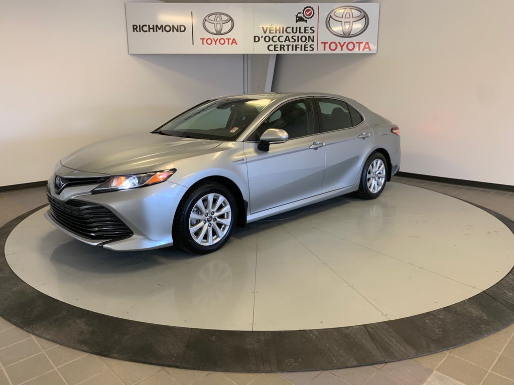 Camry Hybrid LE 2018 à Richmond, Québec - 3 - w1024h768px