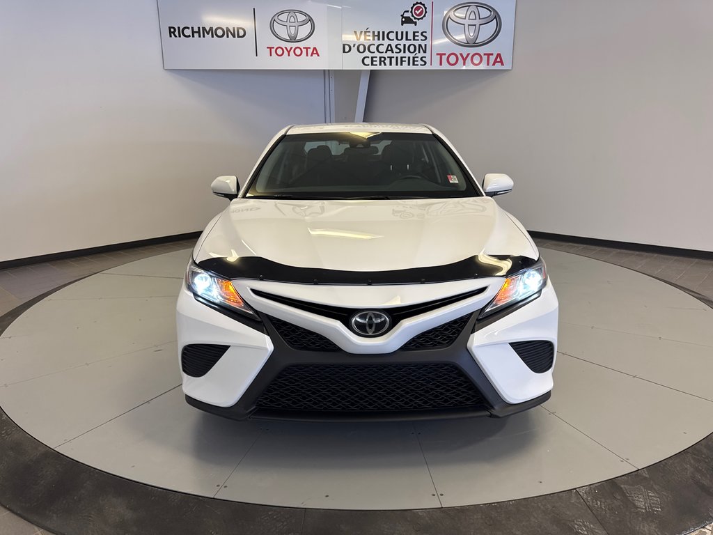 2018 Toyota Camry in Richmond, Quebec - 13 - w1024h768px