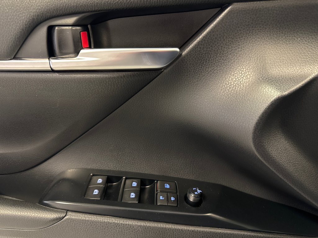 Toyota Camry SE *TRÈS BEAU VÉHICULE* 2019 à Richmond, Québec - 30 - w1024h768px