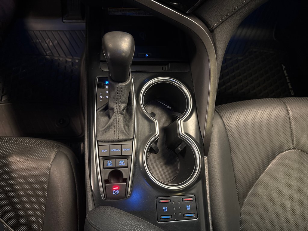 Toyota Camry XLE HYBRIDE *EN EXCELLENTE CONDITION!* 2020 à Richmond, Québec - 30 - w1024h768px