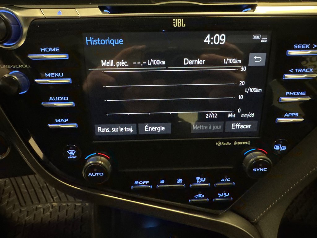 Toyota Camry XLE HYBRIDE *EN EXCELLENTE CONDITION!* 2020 à Richmond, Québec - 26 - w1024h768px