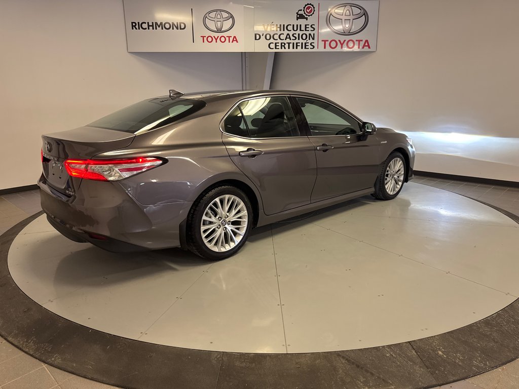 Toyota Camry XLE HYBRIDE *EN EXCELLENTE CONDITION!* 2020 à Richmond, Québec - 9 - w1024h768px