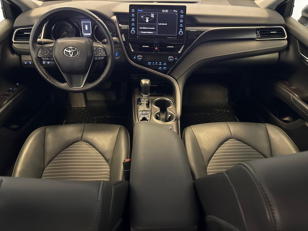 Toyota Camry HYBRIDE SE *TOIT+ MAGS* 2022 à Richmond, Québec - 14 - w1024h768px