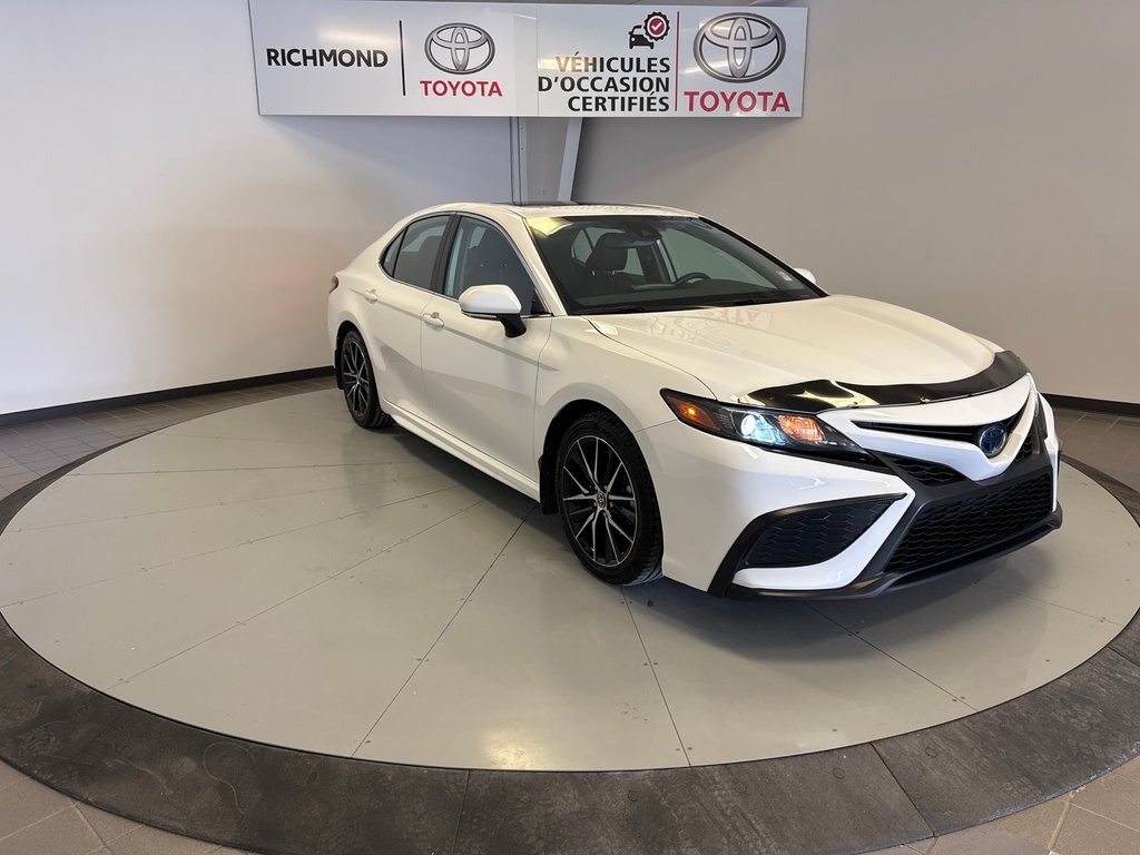Toyota Camry HYBRIDE SE *TOIT+ MAGS* 2022 à Richmond, Québec - 12 - w1024h768px