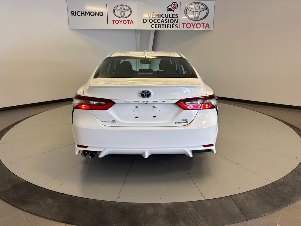 Toyota Camry HYBRIDE SE *TOIT+ MAGS* 2022 à Richmond, Québec - 7 - w1024h768px