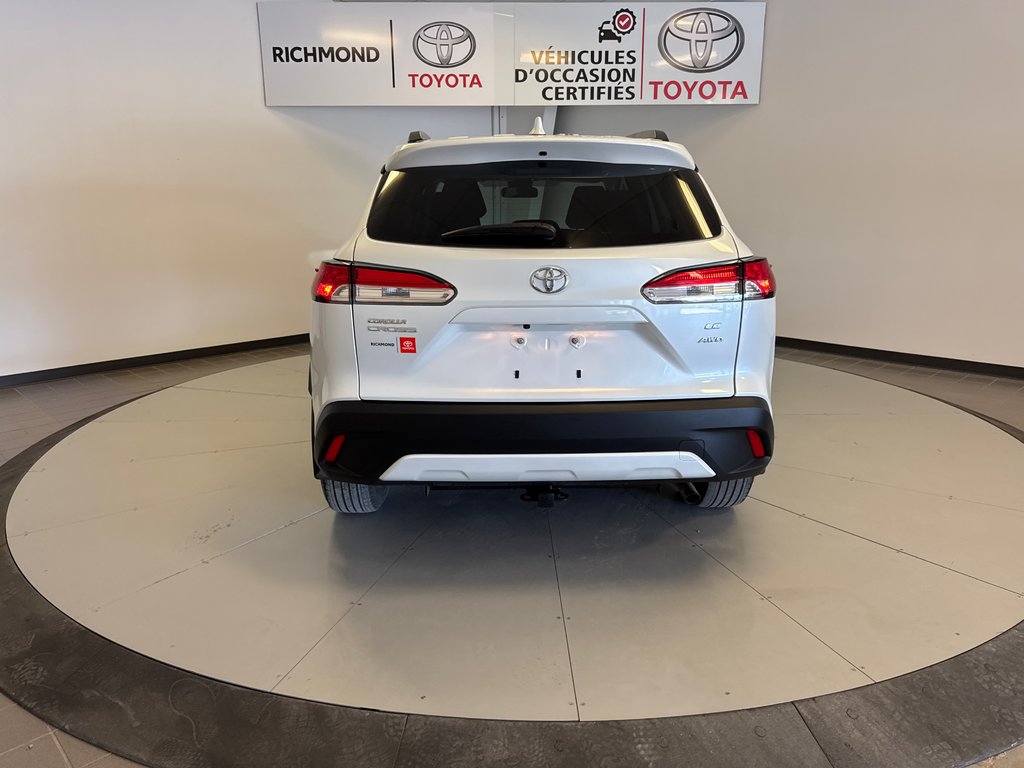 Toyota COROLLA CROSS LE AWD *MAGS + TOIT OUVRANT* 2022 à Richmond, Québec - 7 - w1024h768px