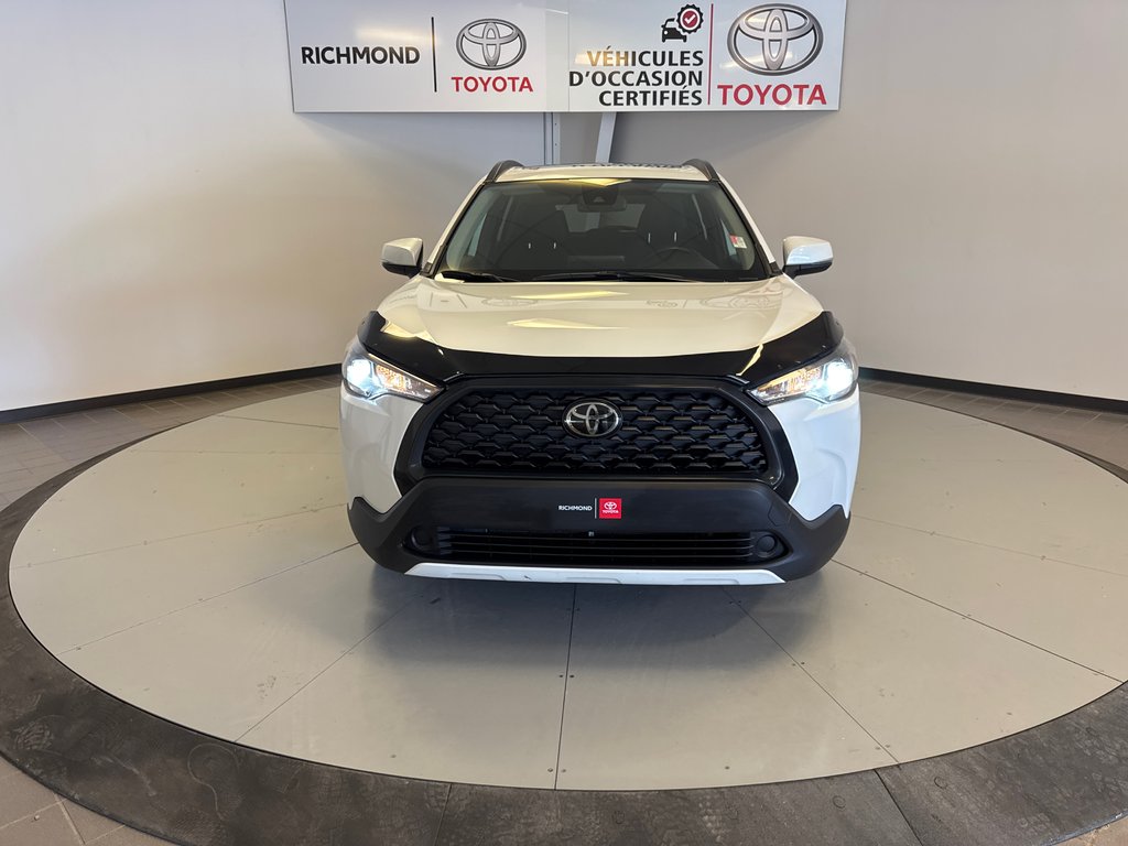 Toyota COROLLA CROSS LE AWD *MAGS + TOIT OUVRANT* 2022 à Richmond, Québec - 13 - w1024h768px