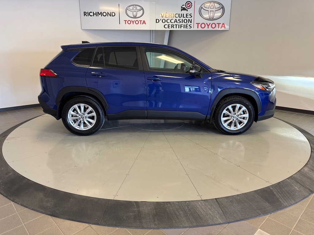Toyota COROLLA CROSS LE FWD *DÉMONSTRATEUR* 2025 à Richmond, Québec - 10 - w1024h768px