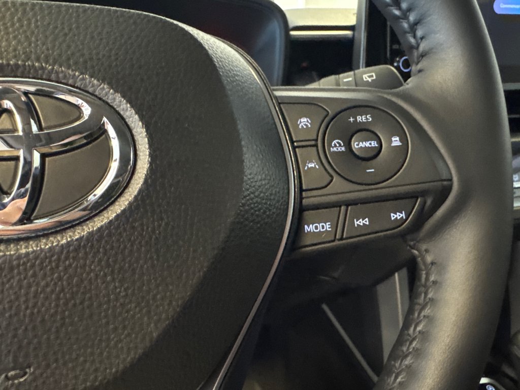 Toyota COROLLA CROSS LE FWD *DÉMONSTRATEUR* 2025 à Richmond, Québec - 28 - w1024h768px