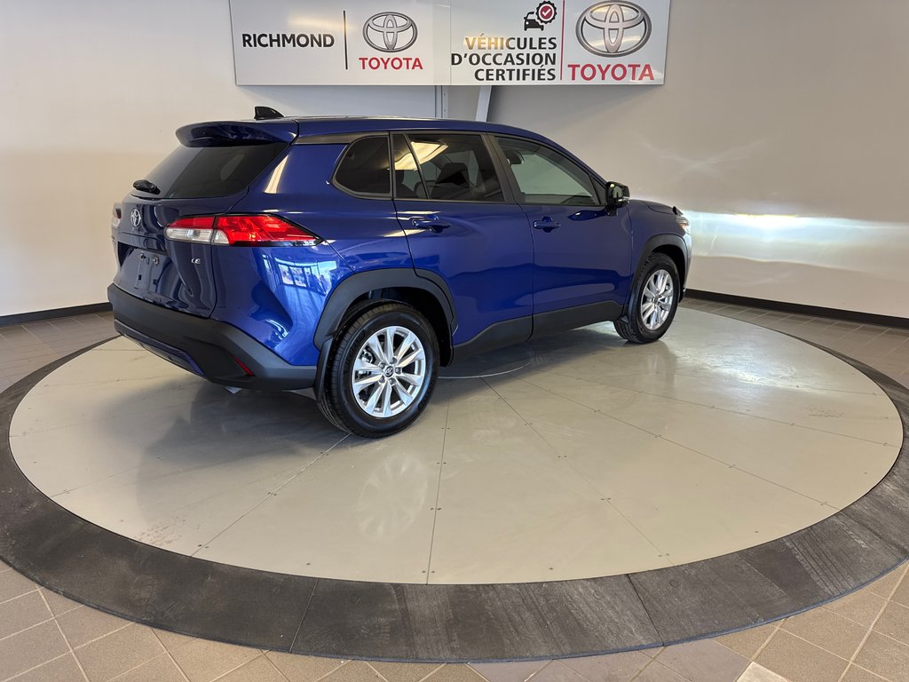 Toyota COROLLA CROSS LE FWD *DÉMONSTRATEUR* 2025 à Richmond, Québec - 9 - w1024h768px