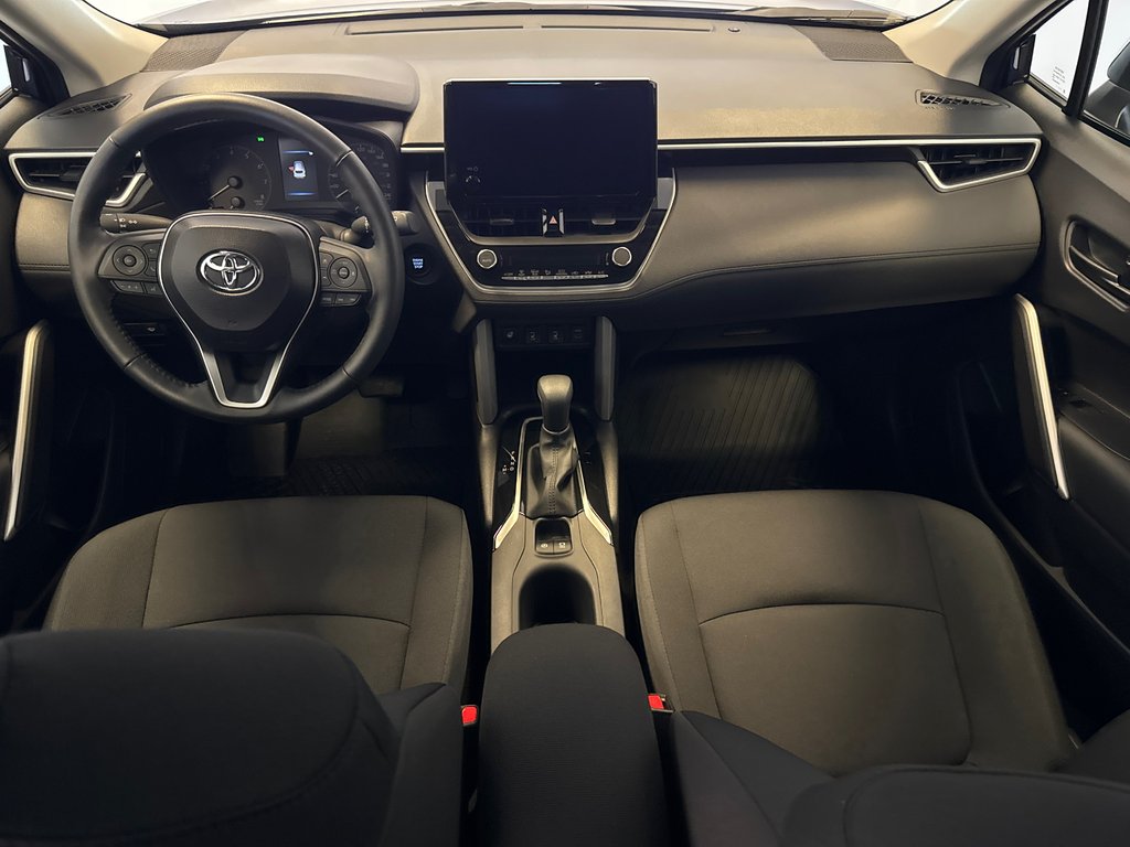 Toyota COROLLA CROSS LE FWD *DÉMONSTRATEUR* 2025 à Richmond, Québec - 14 - w1024h768px