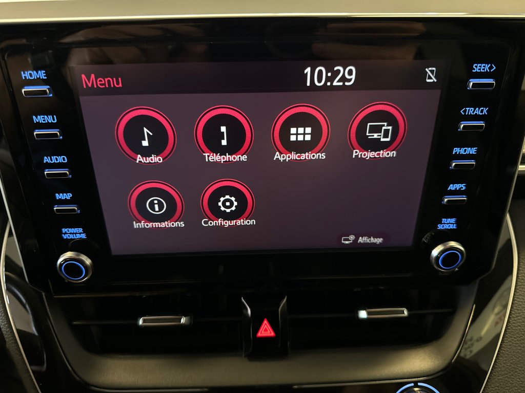 2019  Corolla Hatchback SE AUTOMATIQUE + BAS KILOMÉTRAGE in Richmond, Quebec - 23 - w1024h768px