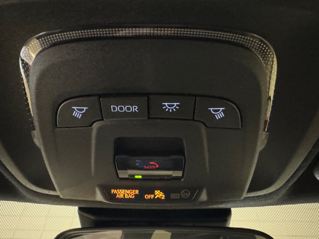 Toyota Corolla Hatchback SE AMÉLIORÉ *BAS KILOMÉTRAGE* 2025 à Richmond, Québec - 33 - w1024h768px